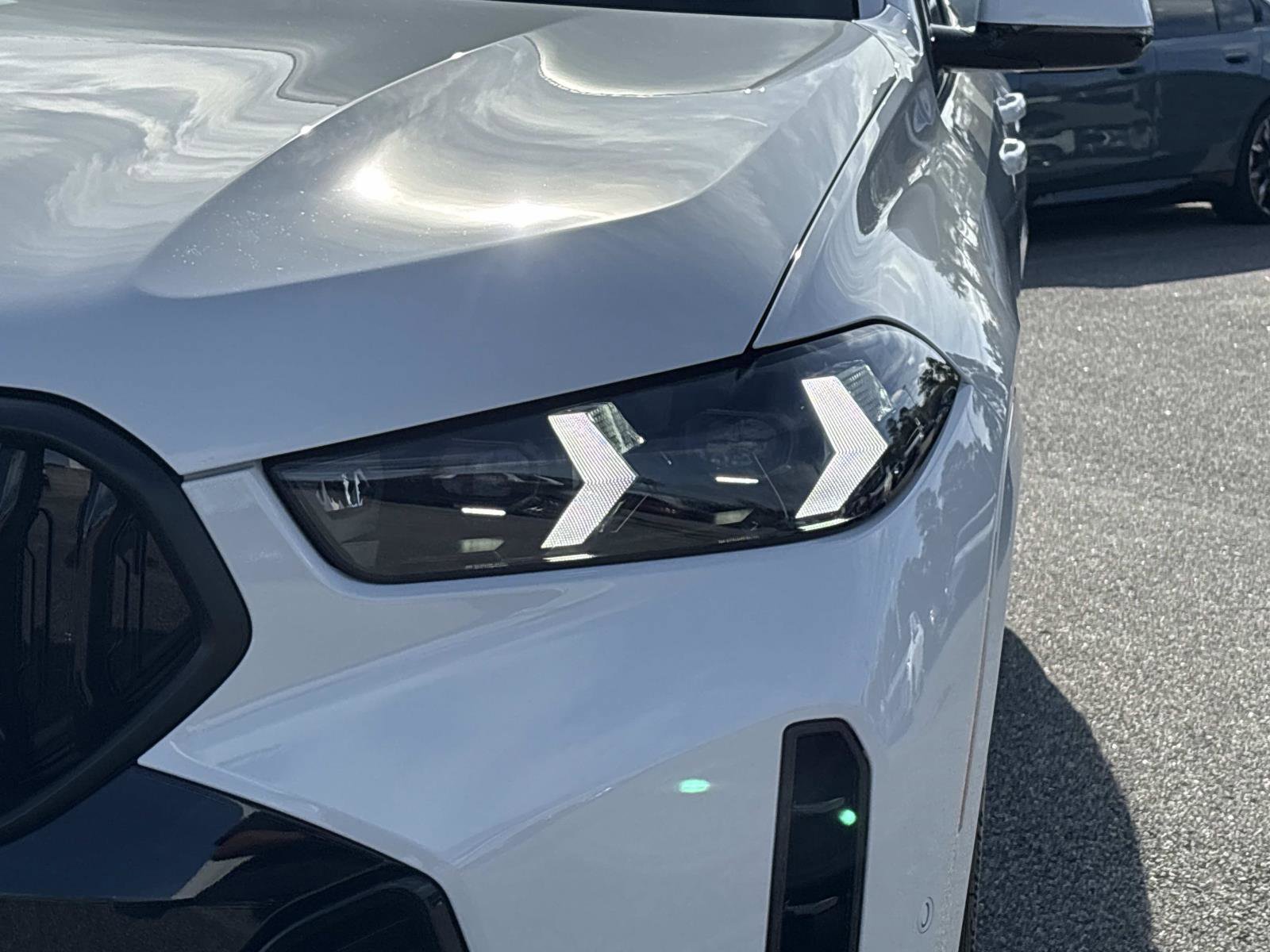 New 2026 BMW X6 xDrive40i image 10