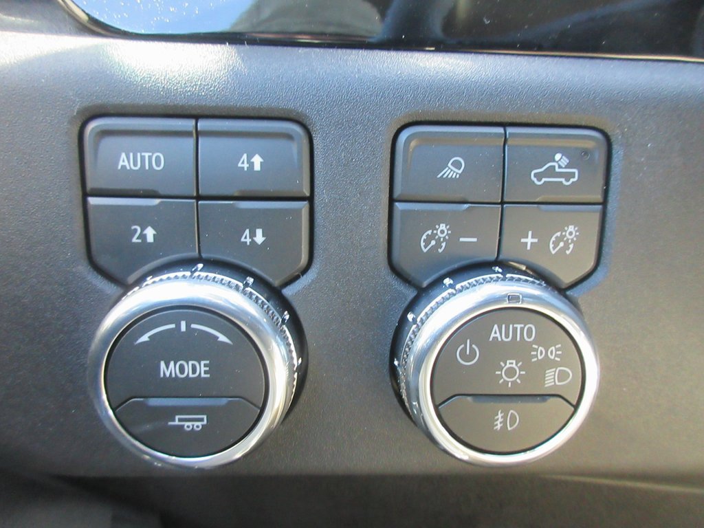 New 2026 GMC Sierra 3500 SLT w/ SLT Premium Package image 17