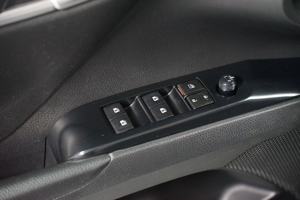 Used 2018 Toyota Camry SE image 28