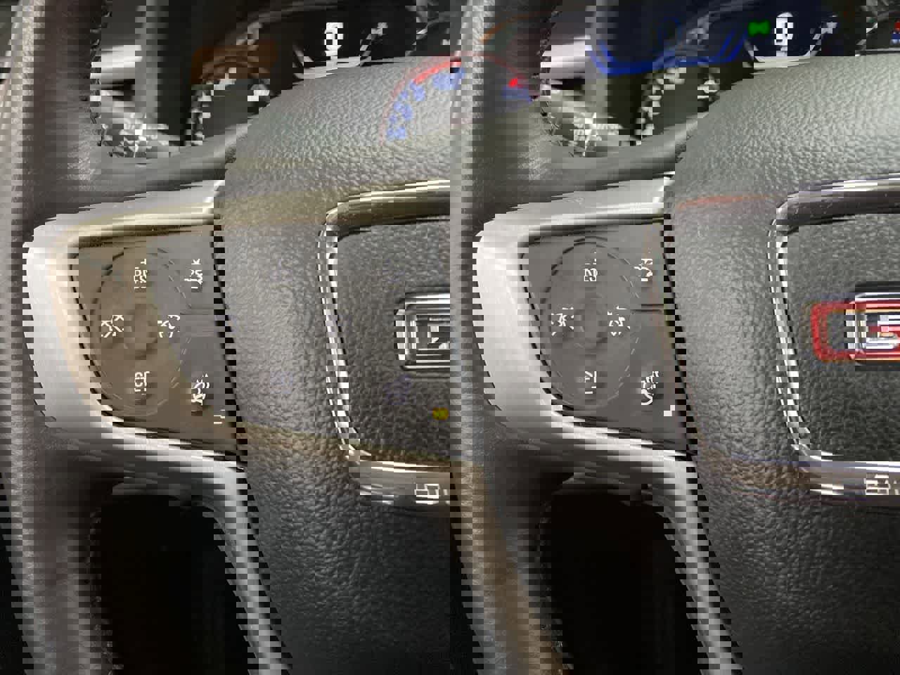 Used 2022 GMC Acadia Denali w/ Denali Ultimate Package AWD/4WD image 20