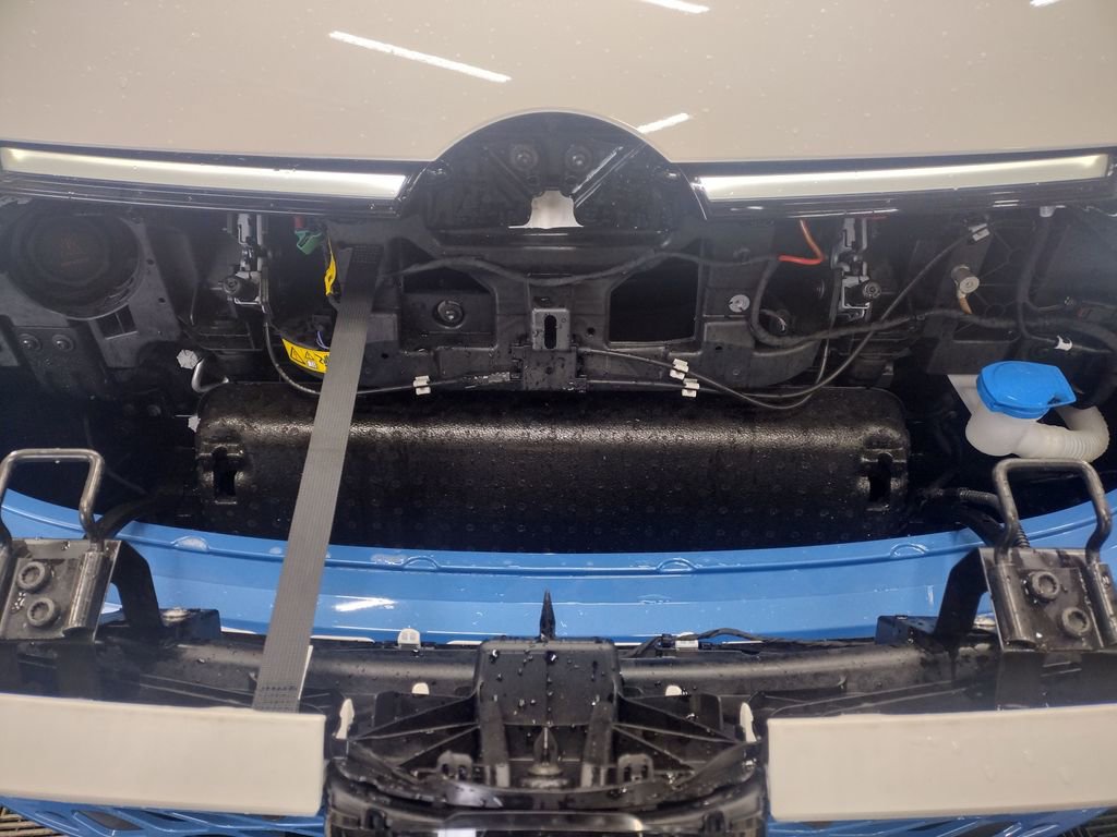 New 2025 Volkswagen ID. Buzz 1st Edition image 4