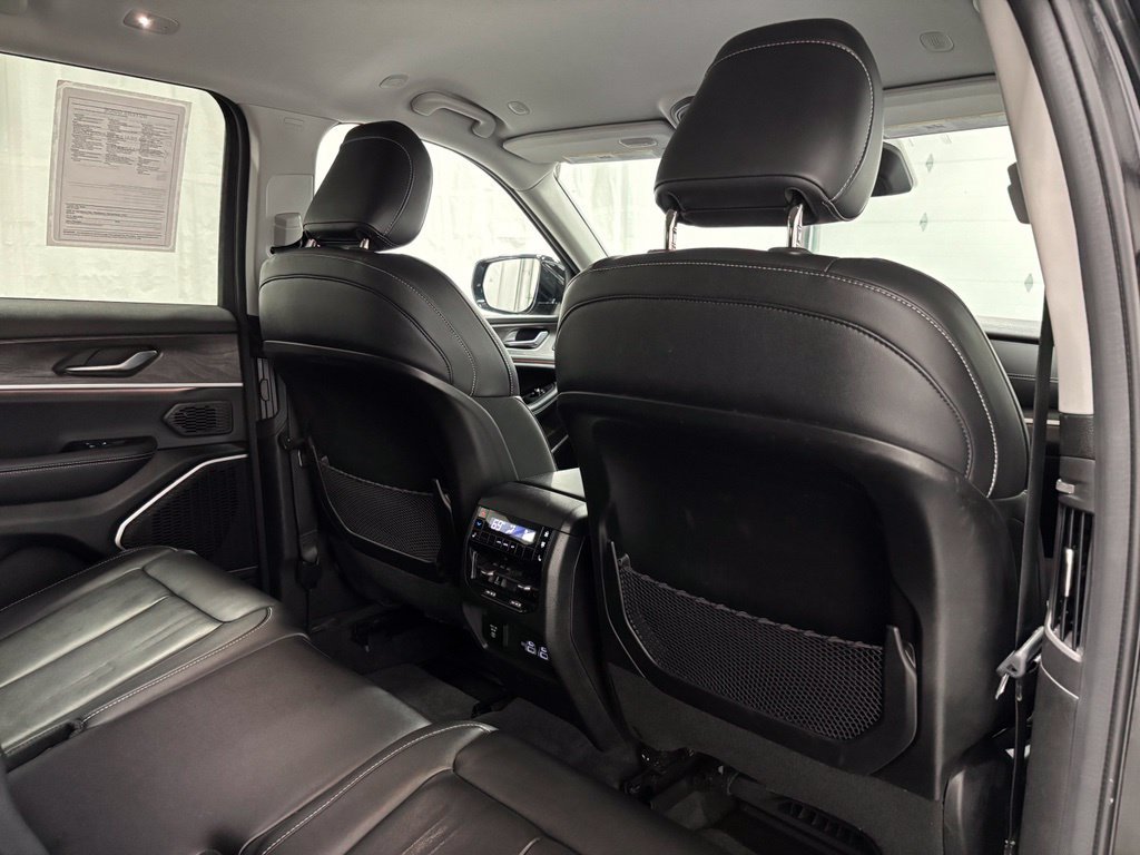 Used 2022 Jeep Grand Cherokee L Limited AWD/4WD image 57