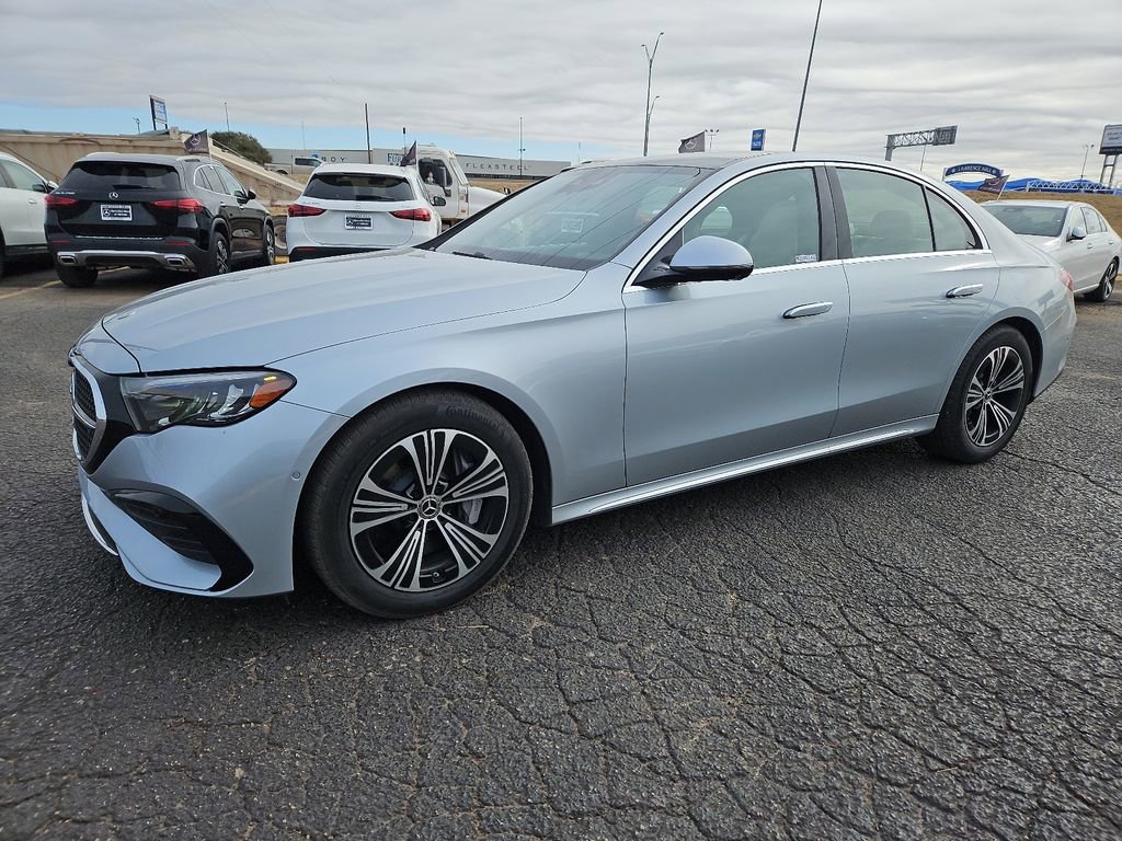 Used 2024 Mercedes-Benz E 450 4MATIC Sedan image 2