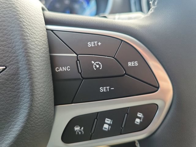 New 2026 Chrysler Voyager LX FWD image 18