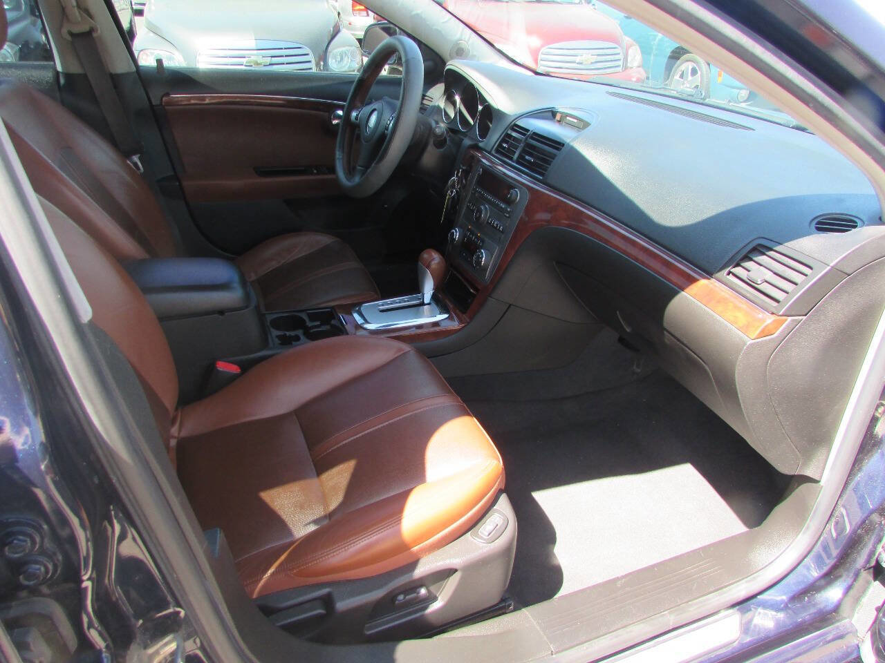 Used 2008 Saturn Aura XR w/ Premium Trim Package image 12