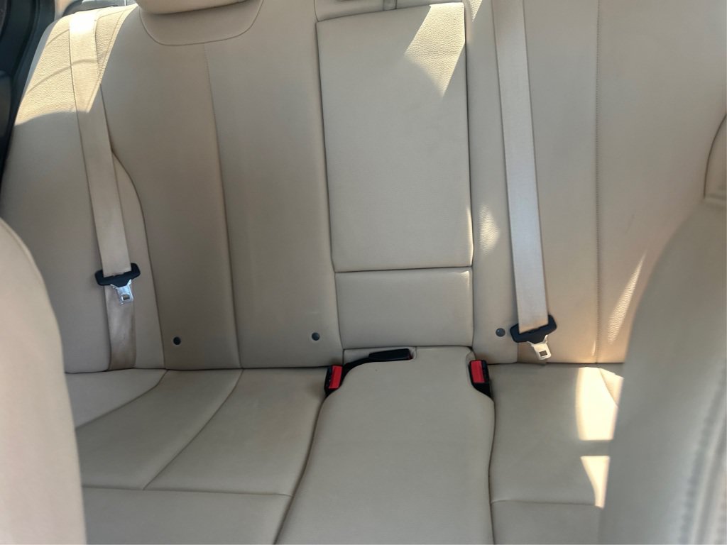 Used 2018 BMW 320i xDrive Sedan AWD/4WD image 24