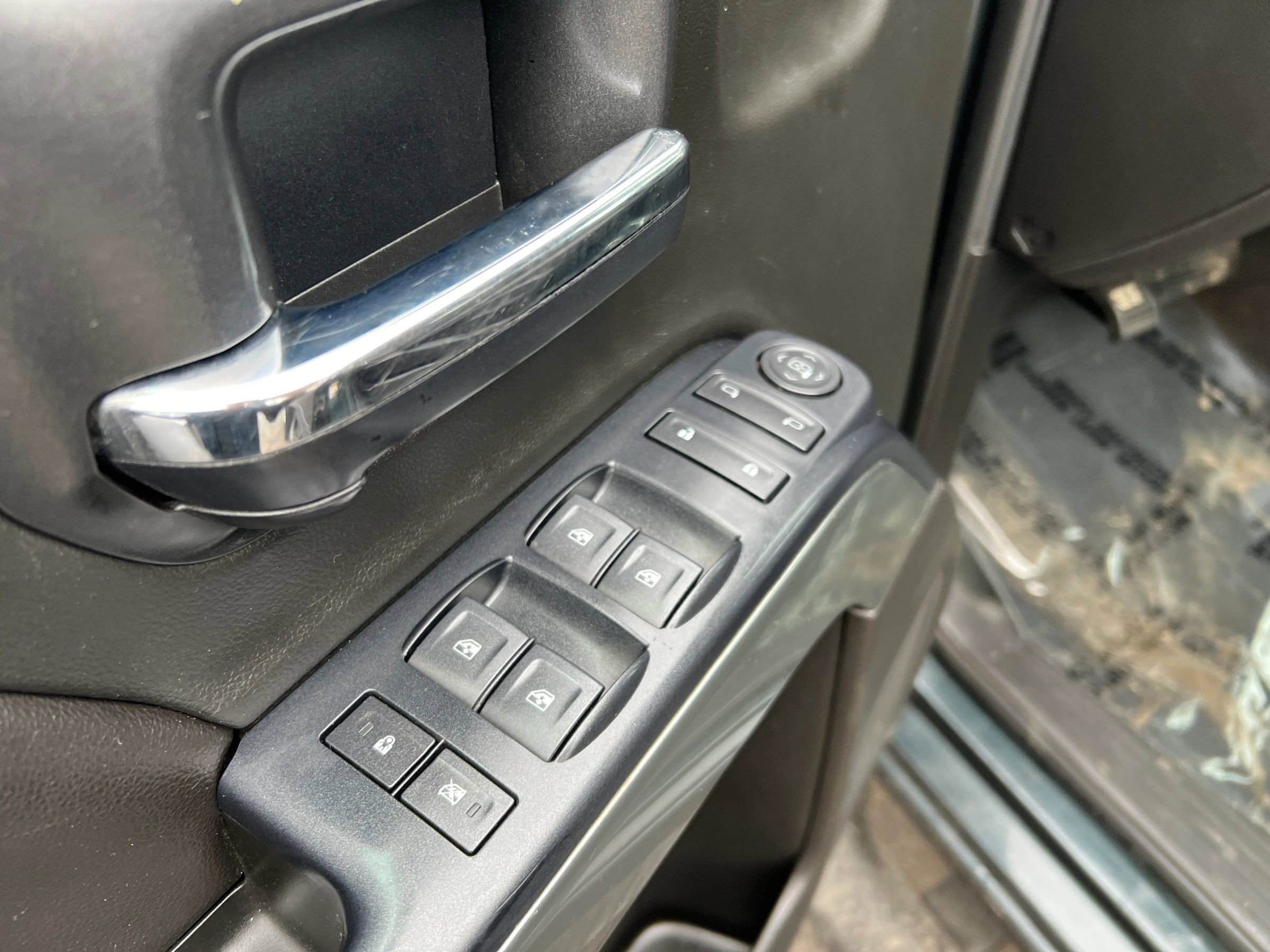 Used 2019 Chevrolet Silverado 2500 LT w/ Snow Plow Prep Package image 14