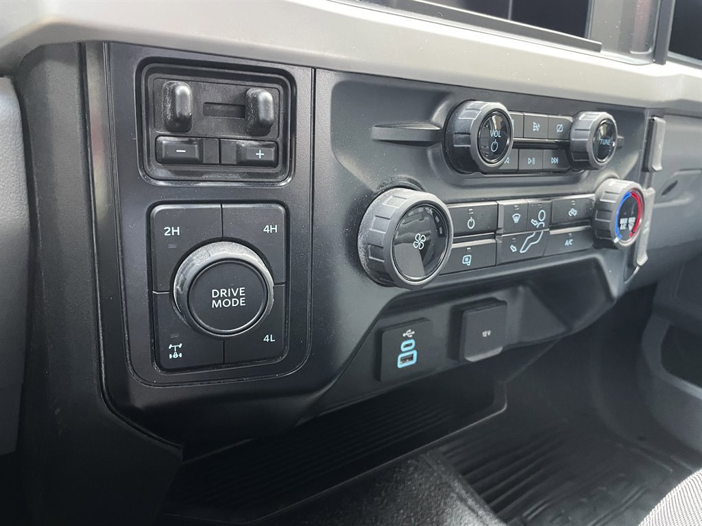 Used 2024 Ford F250 XL AWD/4WD image 30