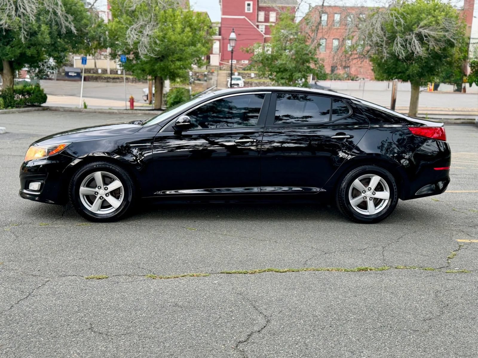 Used 2014 Kia Optima LX FWD image 2