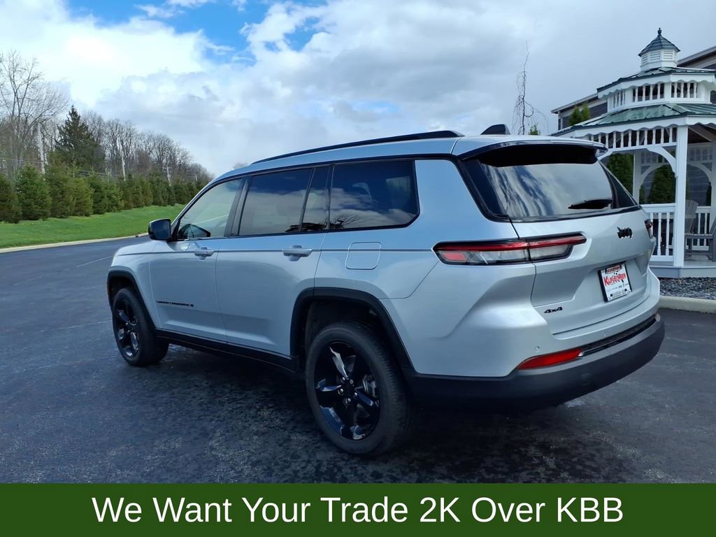 Used 2024 Jeep Grand Cherokee L Altitude image 3