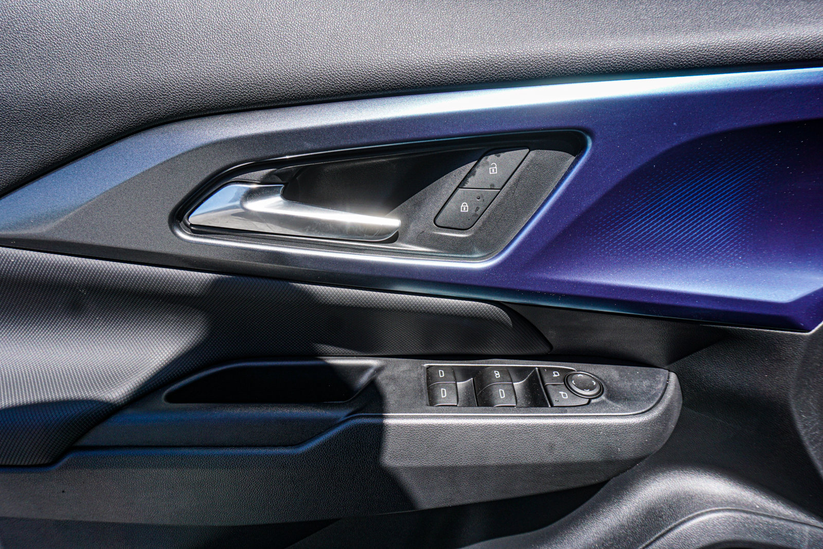 New 2026 Chevrolet Equinox EV LT FWD image 46