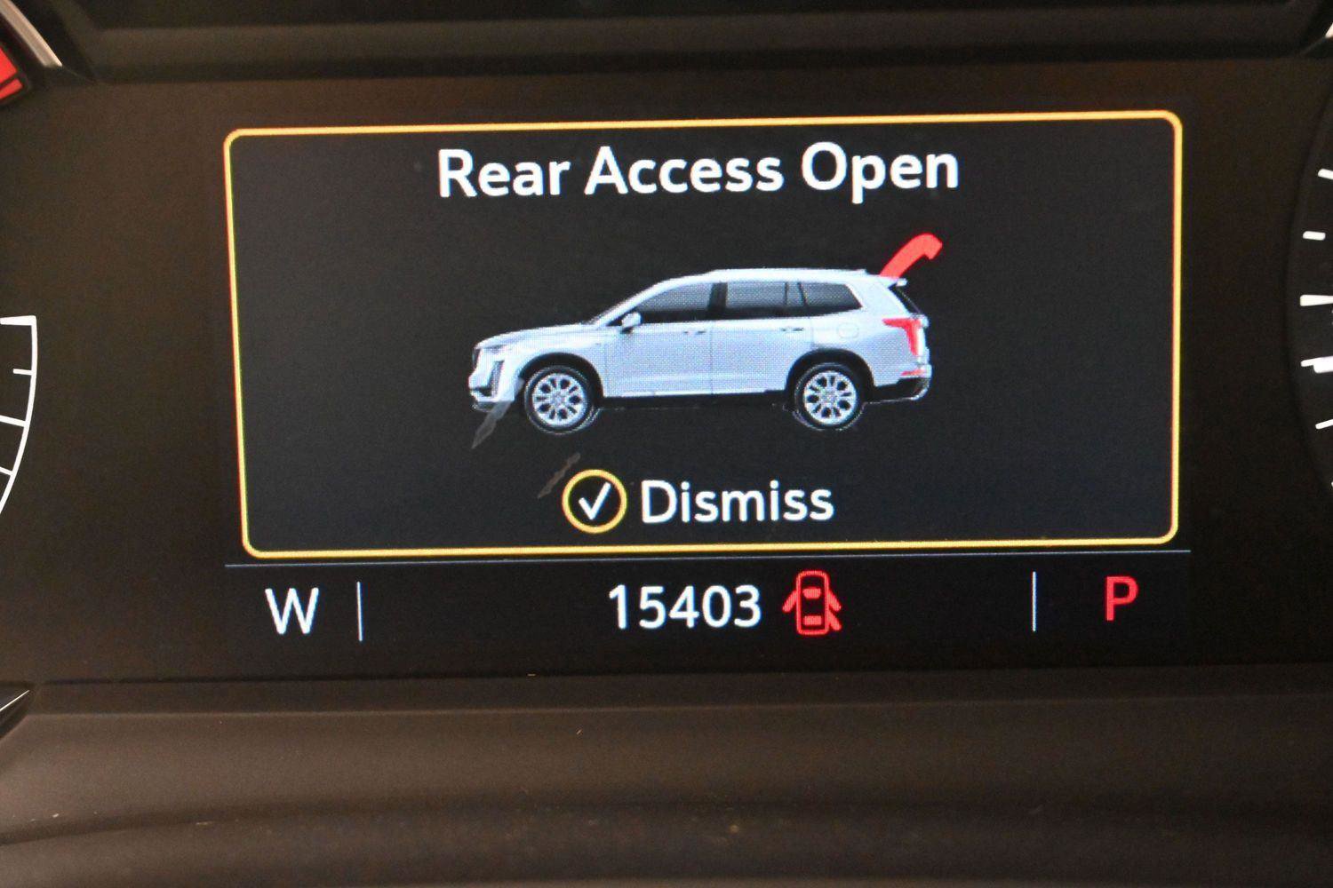 Certified 2025 Cadillac XT6 Luxury FWD image 22