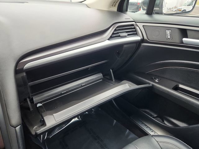 Used 2020 Ford Fusion Titanium image 47