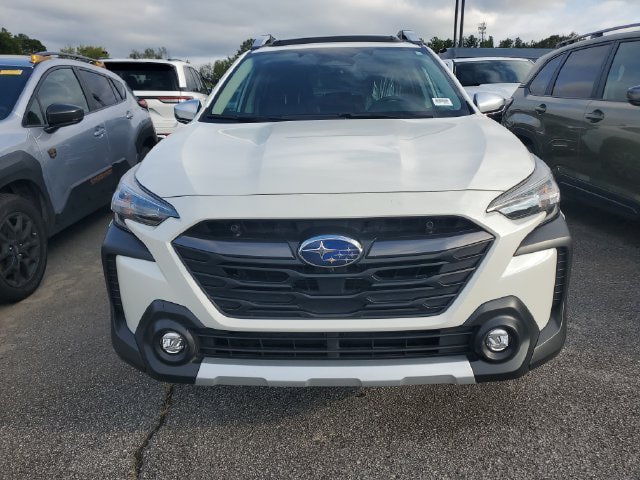 Used 2025 Subaru Outback Touring XT w/ Tech Package 3 AWD/4WD image 2