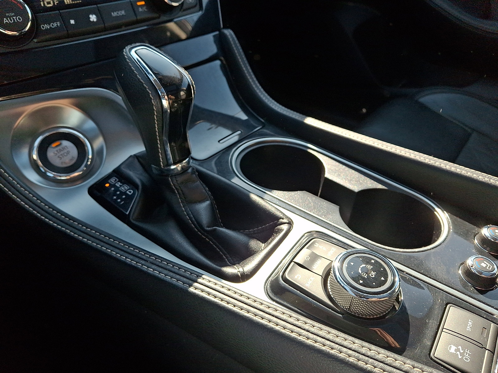 Used 2019 Nissan Maxima 3.5 SV image 15