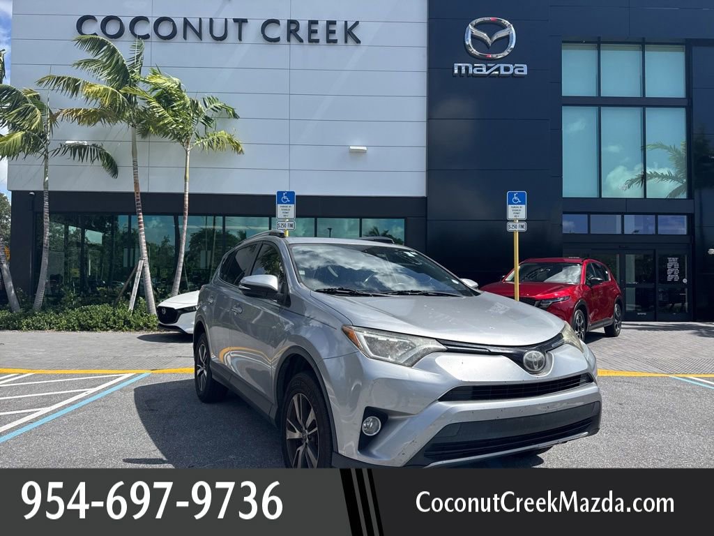 Used 2018 Toyota RAV4 XLE FWD video 1