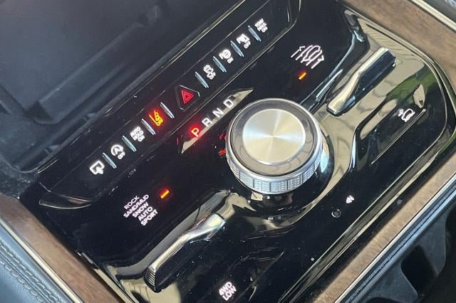 Used 2024 Jeep Grand Wagoneer L 4WD image 33