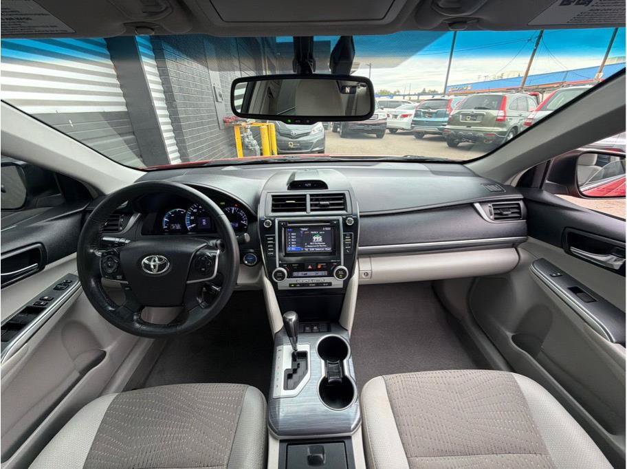 Used 2014 Toyota Camry XLE w/ Protection Package FWD image 13