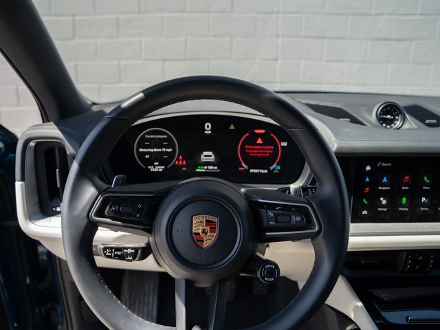 Certified 2024 Porsche Cayenne image 21