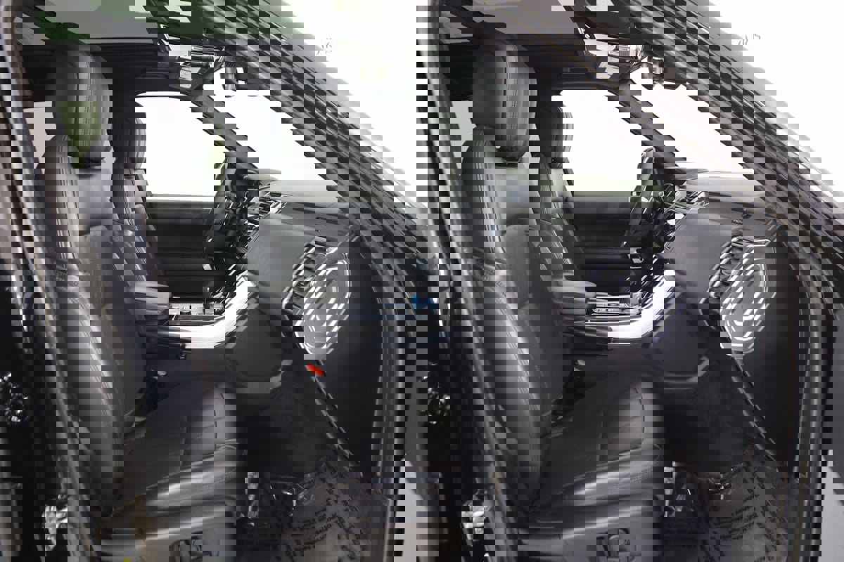 Used 2022 Land Rover Range Rover Sport HST image 13