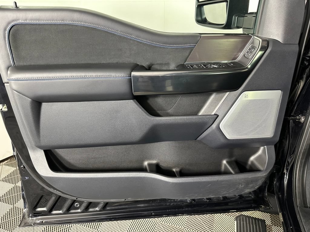 Used 2026 Ford F250 Platinum AWD/4WD image 31