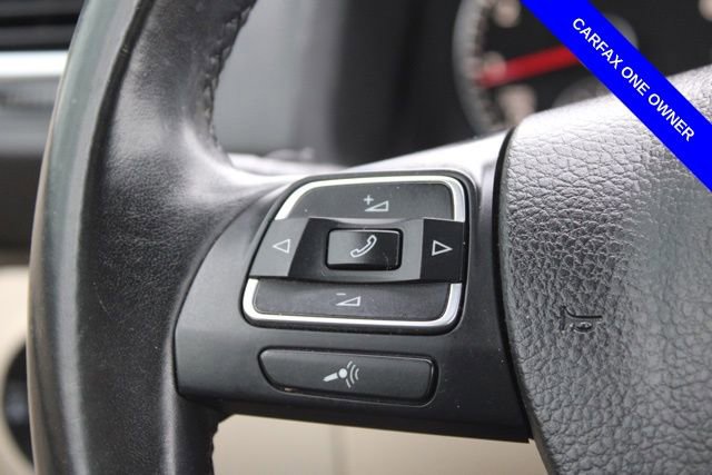 Used 2015 Volkswagen Eos Executive image 27