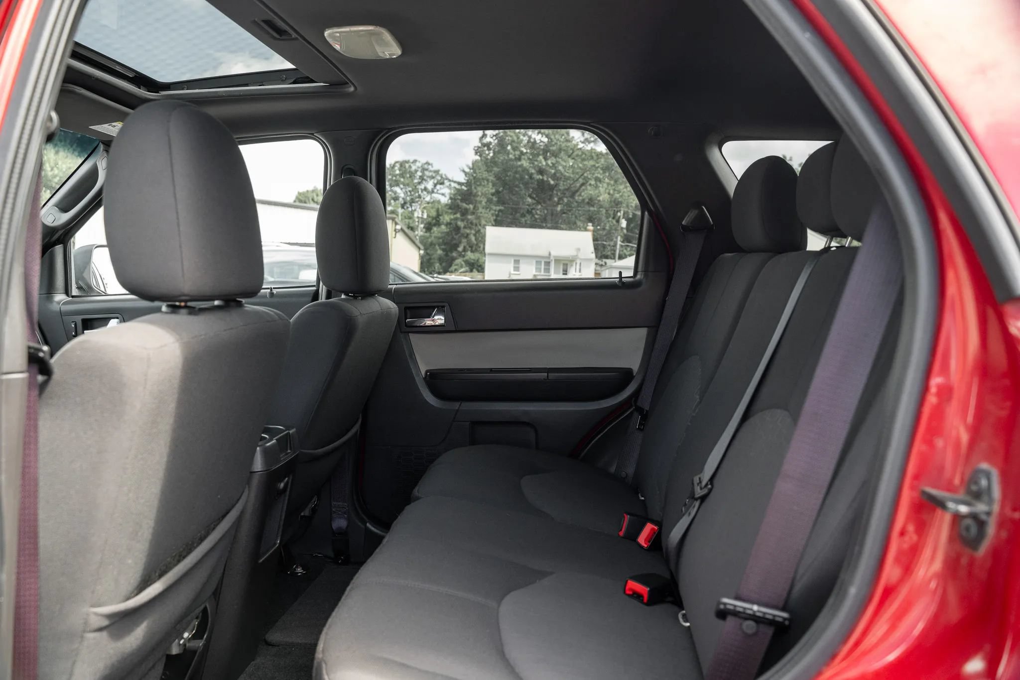 Used 2010 Mercury Mariner 4WD image 8