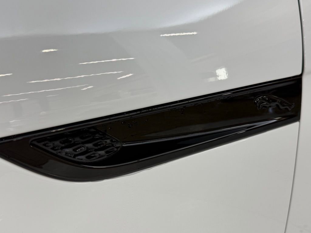 Used 2024 Jaguar F-TYPE R-Dynamic image 12