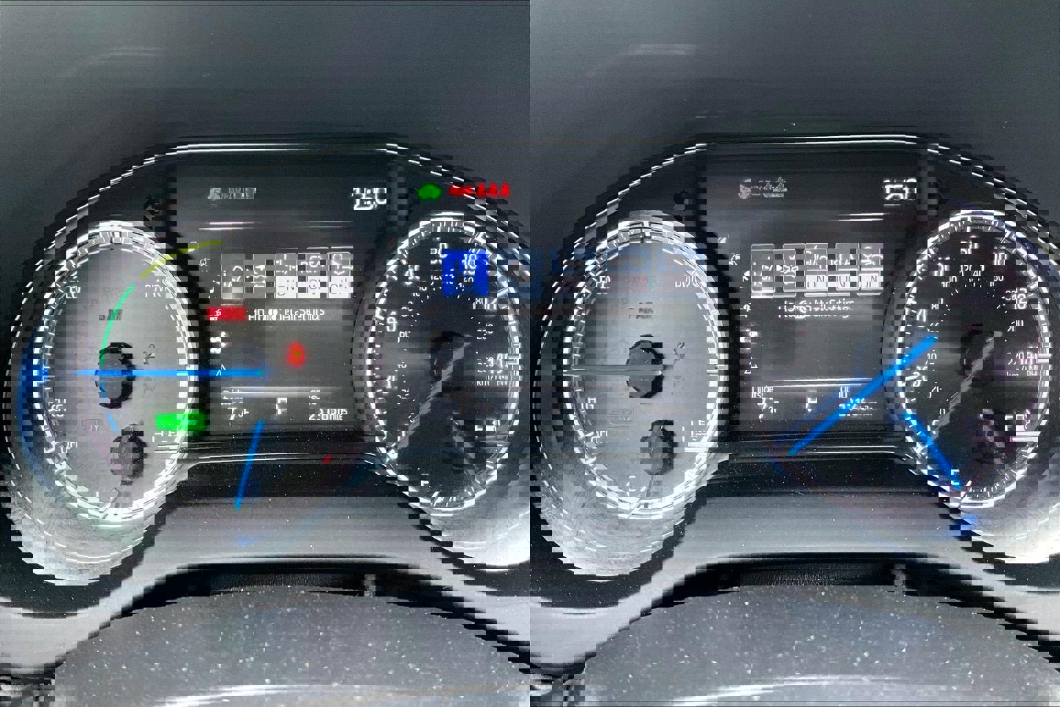 Used 2023 Toyota Venza LE image 18