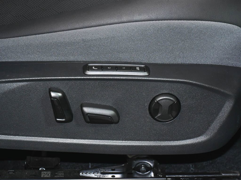 Used 2023 Volkswagen ID.4 Pro S Plus image 54