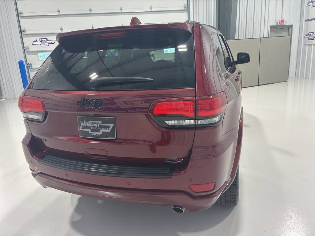Used 2018 Jeep Grand Cherokee Altitude AWD/4WD image 6