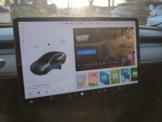 Used 2021 Tesla Model 3 Standard Range Plus image 14