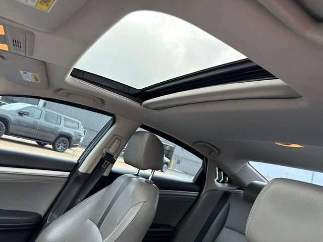 Used 2017 Honda Civic EX-L image 16