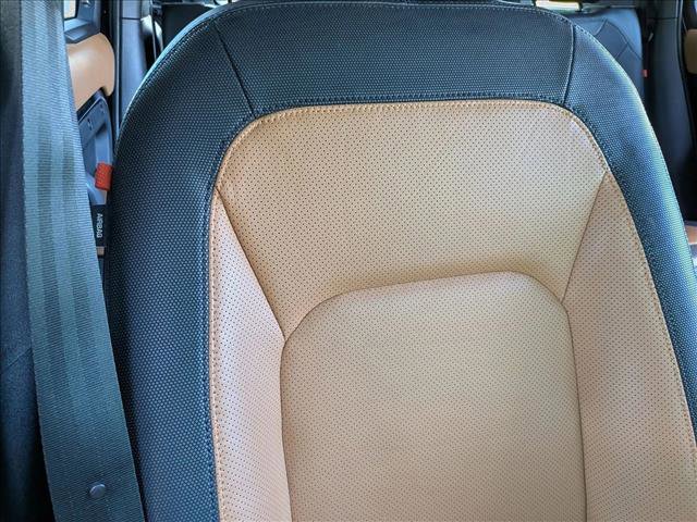 Certified 2023 Land Rover Defender 130 X-Dynamic SE image 18