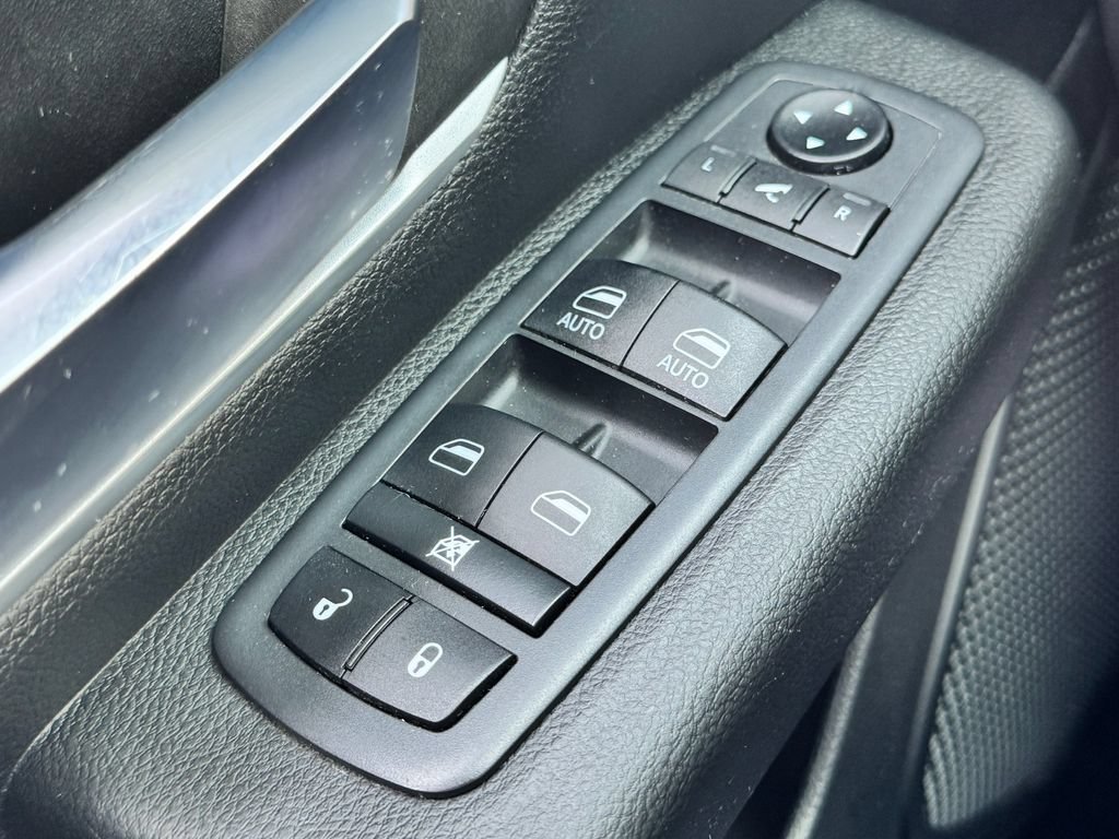 Used 2021 RAM 1500 Big Horn AWD/4WD image 30