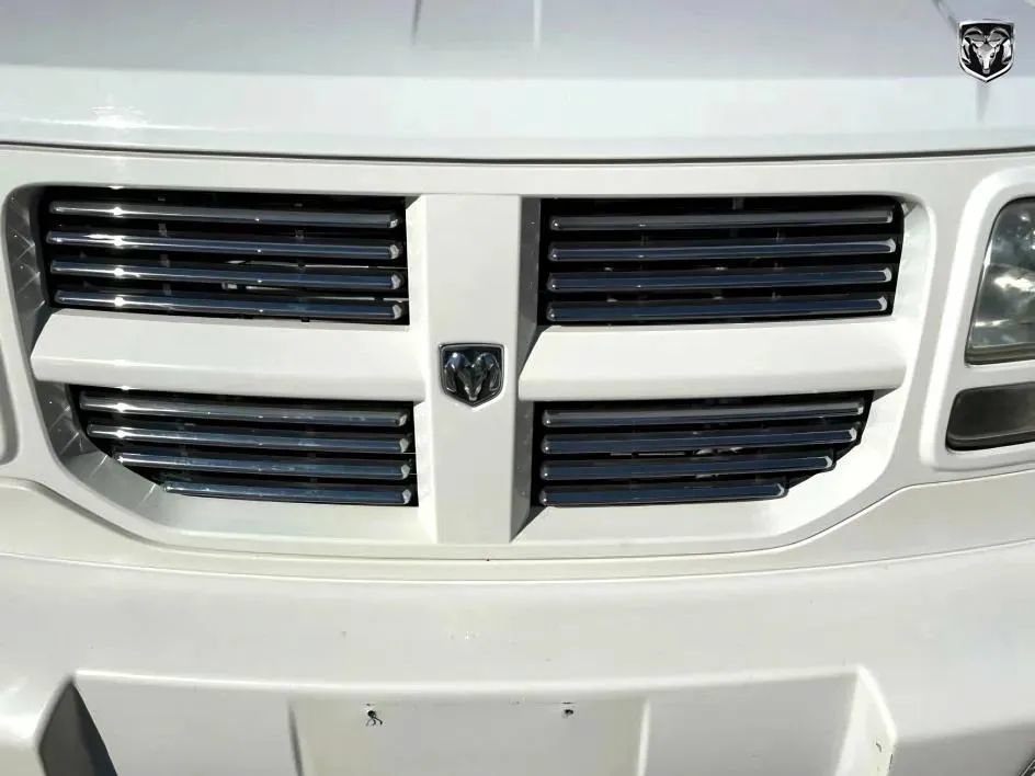 Used 2007 Dodge Nitro R/T RWD image 25