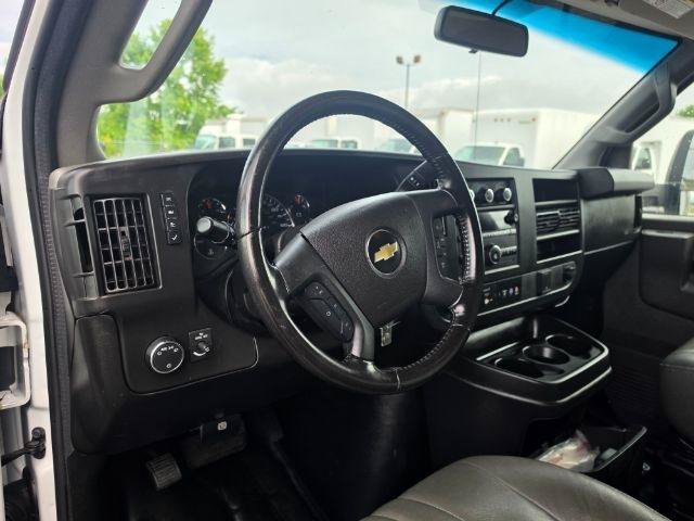 Used 2020 Chevrolet Express 3500 Extended w/ Power Convenience Package RWD image 8
