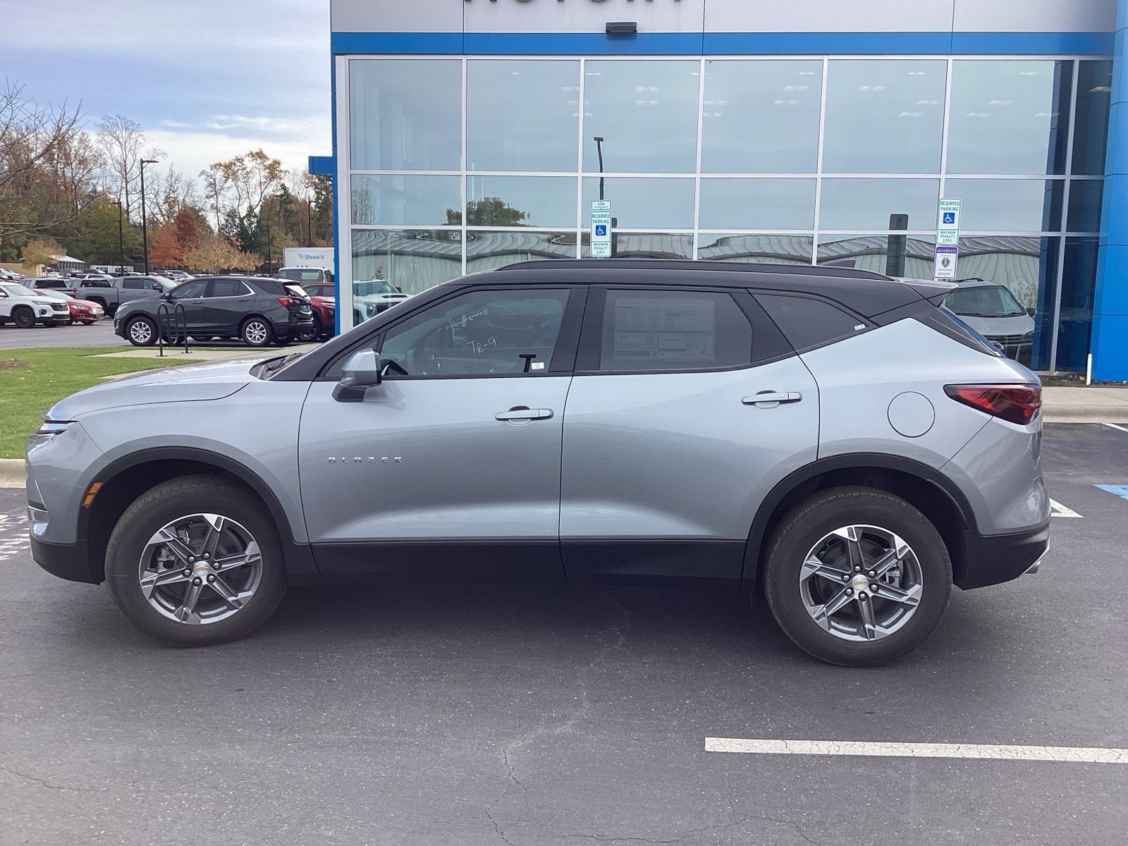 New 2026 Chevrolet Blazer LT image 5