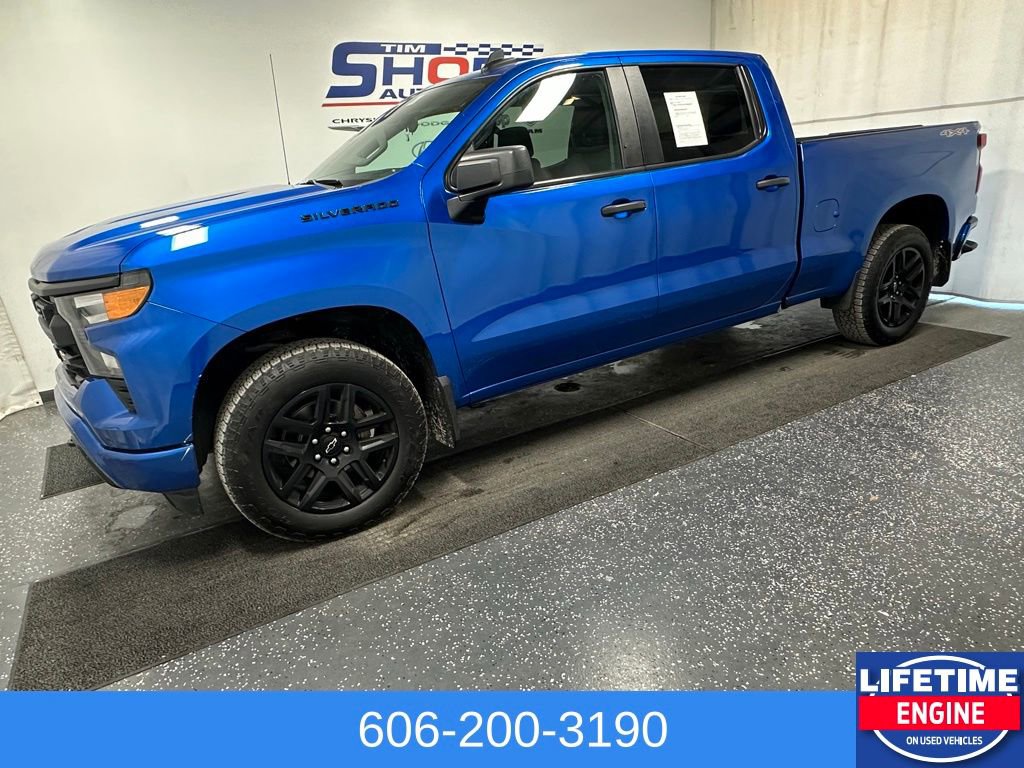 Used 2023 Chevrolet Silverado 1500 Custom image 1