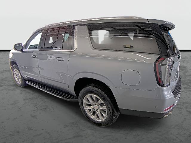 New 2026 Chevrolet Suburban Premier w/ Sun And Tow Package AWD/4WD image 11