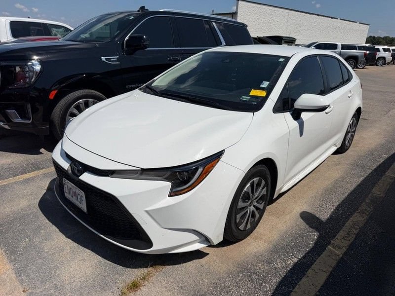 Used 2022 Toyota Corolla LE FWD image 1