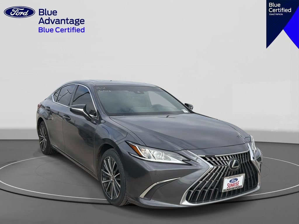 Used 2023 Lexus ES 300h w/ Premium Package FWD image 4