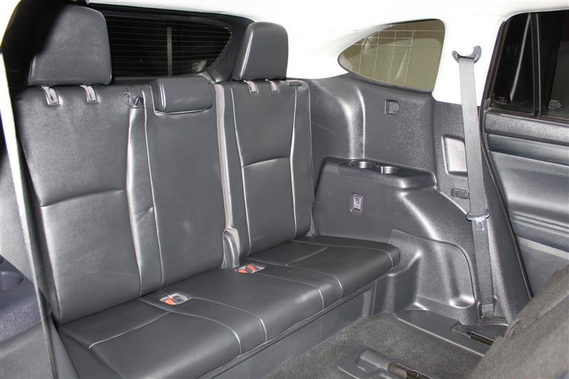 Used 2021 Toyota Highlander XLE AWD/4WD image 31