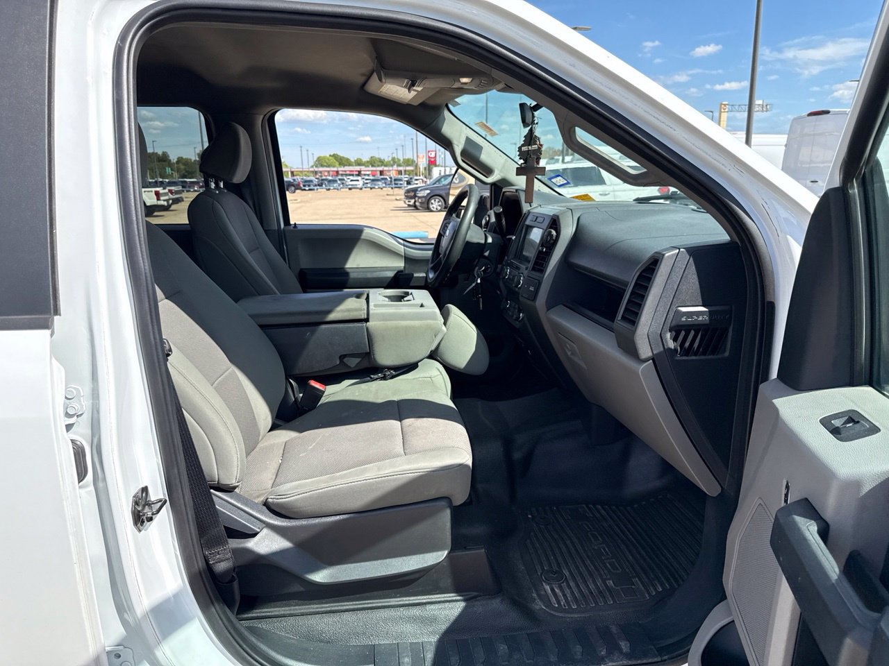 Used 2022 Ford F250 XL w/ Power Equipment Group AWD/4WD image 13