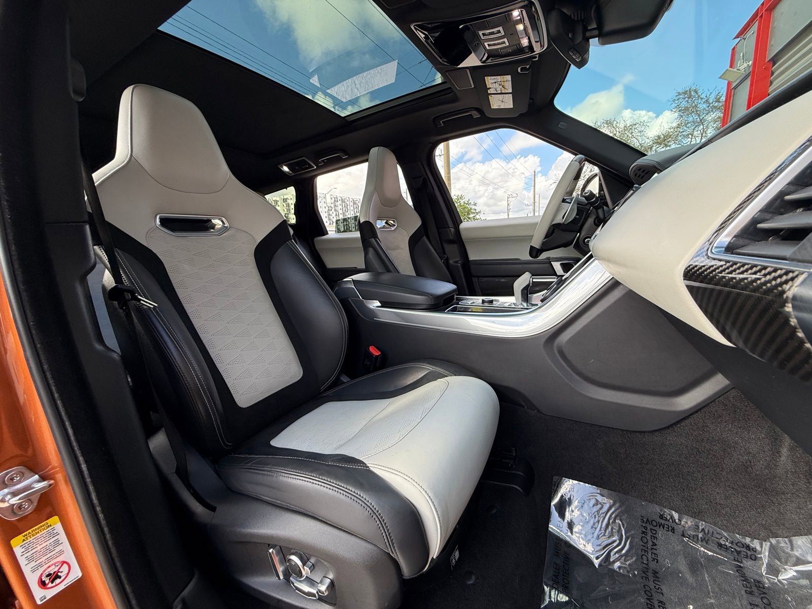 Used 2020 Land Rover Range Rover Sport SVR image 26