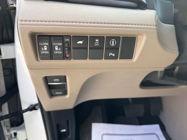 Used 2024 Honda Odyssey Elite image 24