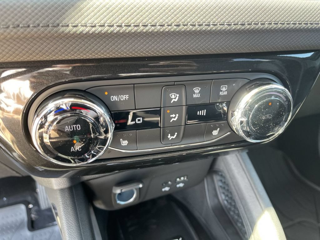 New 2026 Chevrolet TrailBlazer LT w/ Convenience Package AWD/4WD image 18