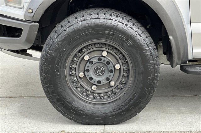 Used 2019 Ford F150 Raptor w/ Equipment Group 802A Luxury image 32