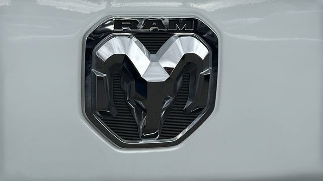 Used 2024 RAM 2500 Big Horn AWD/4WD image 28