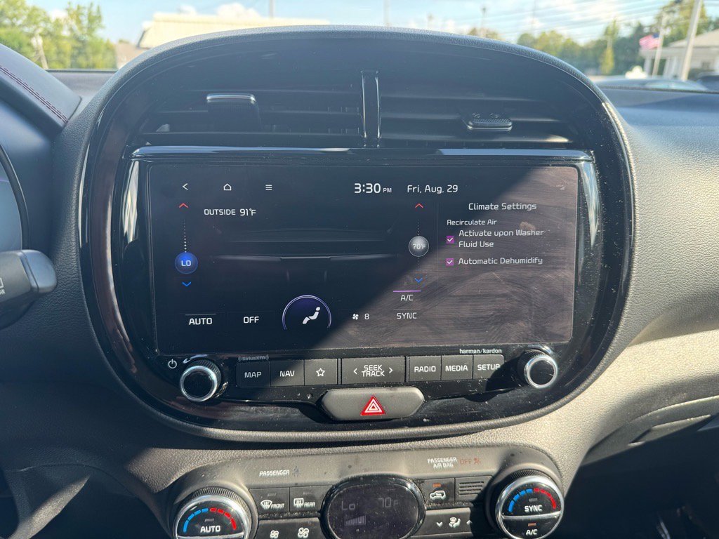 Used 2023 Kia Soul GT-Line w/ GT-Line Technology Package image 17